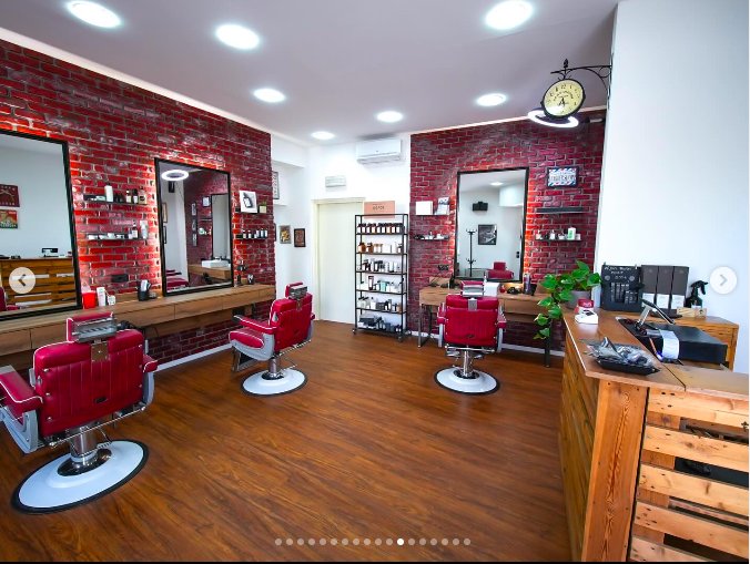 Shop Innenraum weiterer Blick